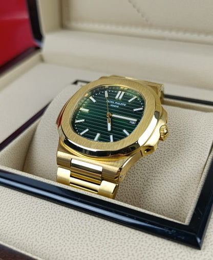 Patek Philippe Men’s Watch – Luxury Golden Metal Timepiece with Green Dial