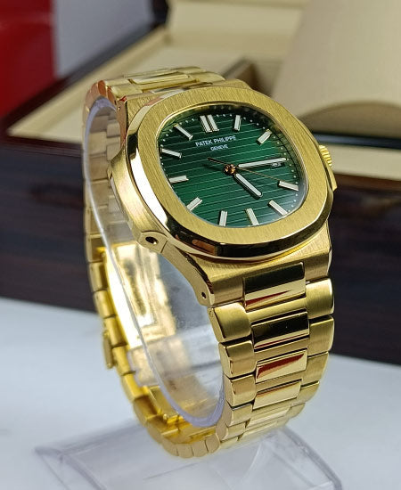 Patek Philippe Men’s Watch – Luxury Golden Metal Timepiece with Green Dial