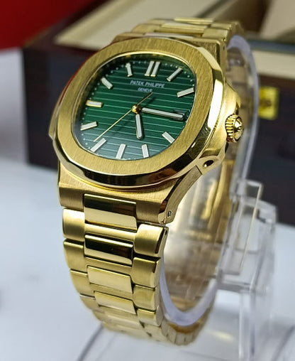Patek Philippe Men’s Watch – Luxury Golden Metal Timepiece with Green Dial